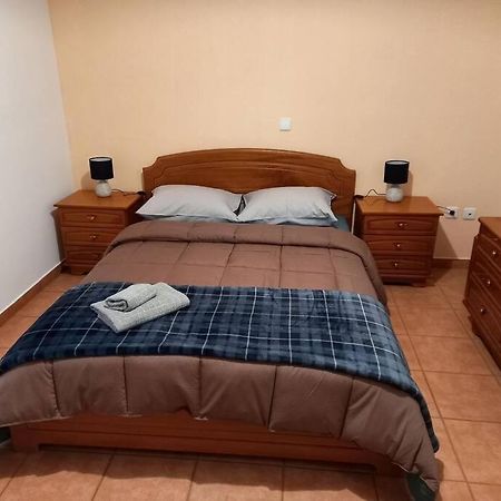 Άνετο Κεντρικό Διαμέρισμα Με 2 Υπνοδωμάτια Триполис Экстерьер фото